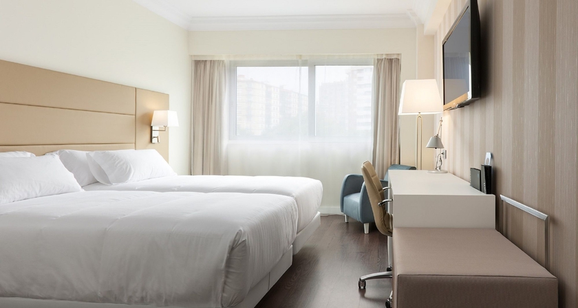 Hotel Nh Iruña Park