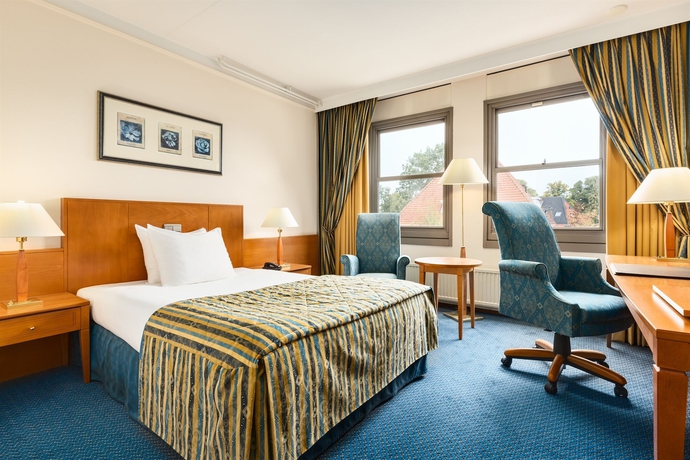 Hotel Nh Jan Tabak