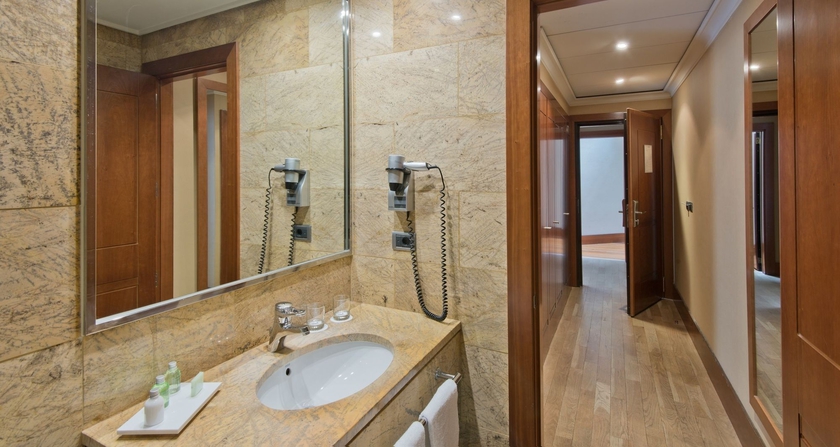 Hotel Nh Palacio De Vigo