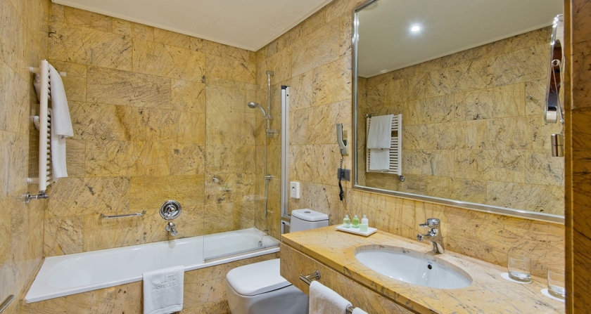 Hotel Nh Palacio De Vigo
