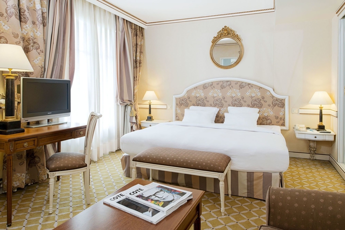Hotel Nh Rex