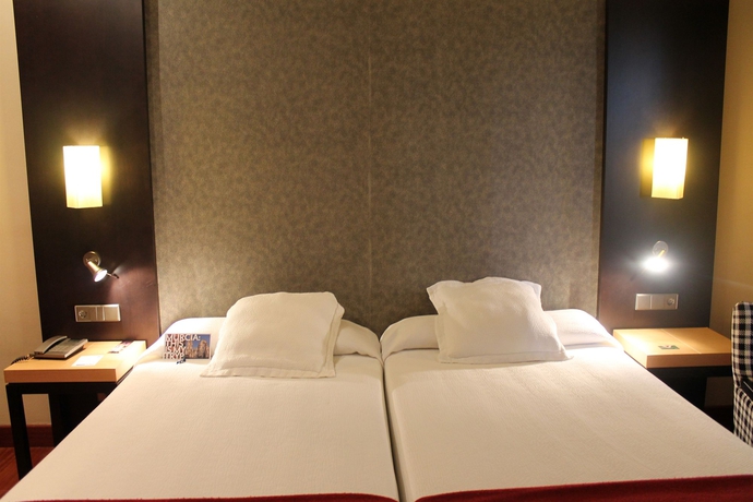 Hotel Nh Rincon De Pepe