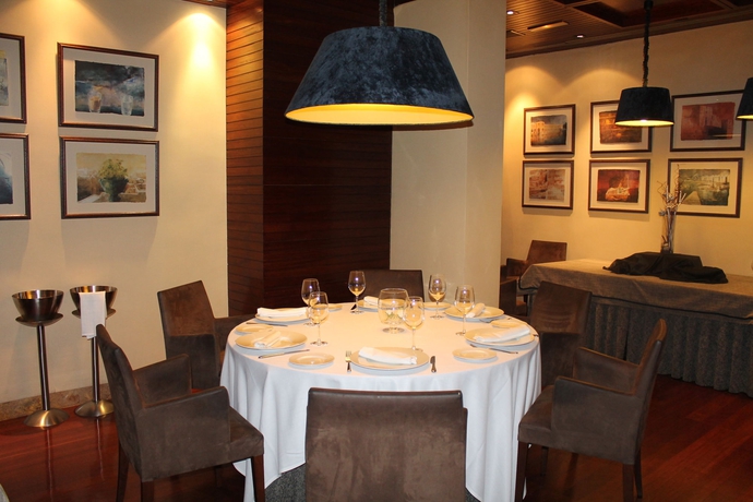 Hotel Nh Rincon De Pepe