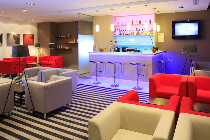 Hotel Novotel nantes centre bord de loire(ex HI Garden C