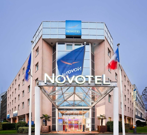 Hotel Novotel nantes centre bord de loire(ex HI Garden C