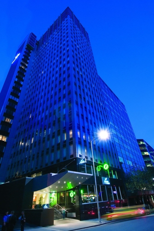 Hotel Oaks On Market