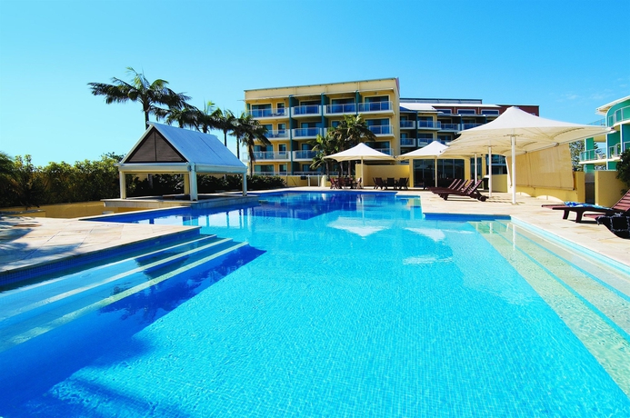 Hotel Oaks Waterfront Resort