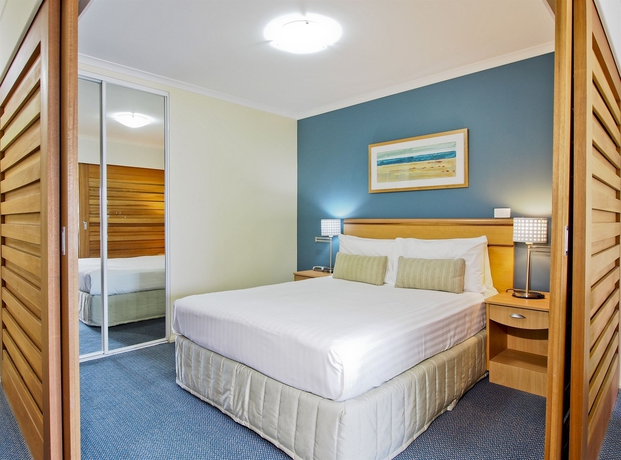 Hotel Oaks Waterfront Resort