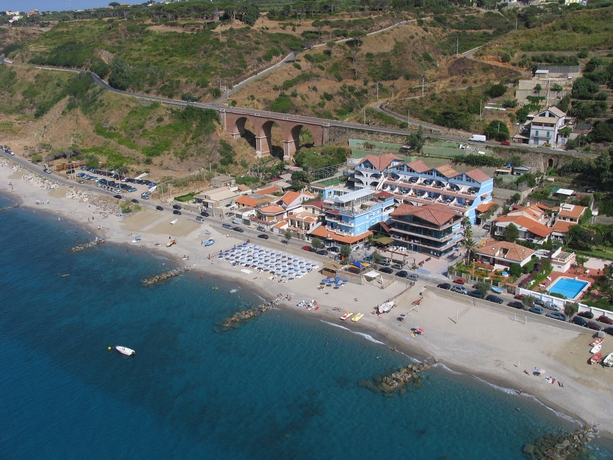 Hotel Oasi Azzurra Village