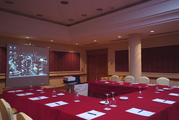 Hotel Occidental Hoyuela