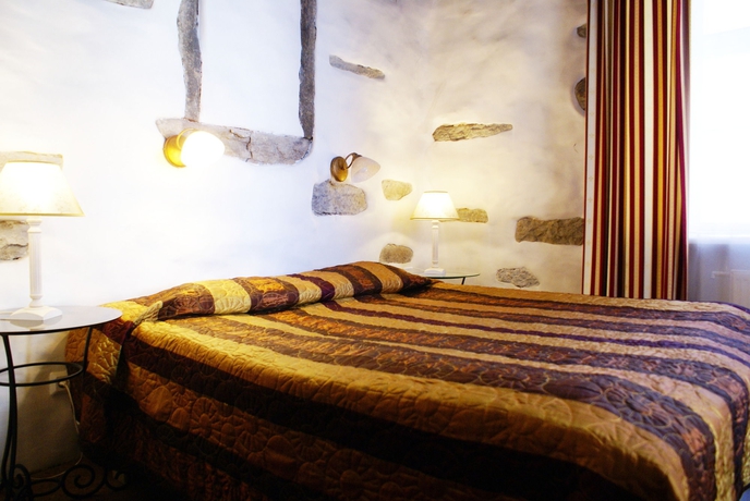 Hotel Olevi Residents