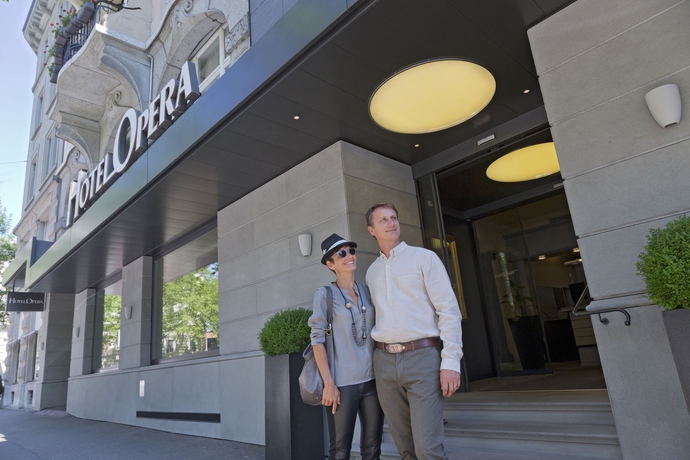 Hotel Opera