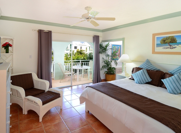 Hotel Oyster Bay Beach Resort