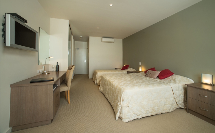 Hotel Ozone Seafront