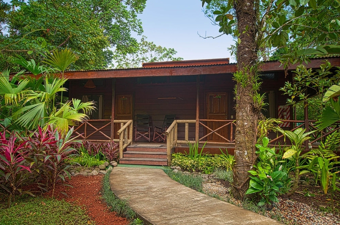 Hotel Pachira Lodge