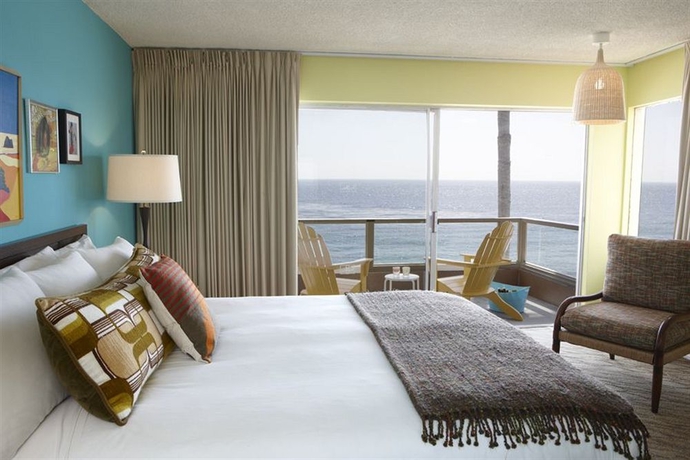 Hotel Pacific Edge