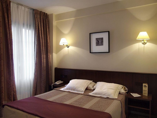 Hotel Palacio Arias