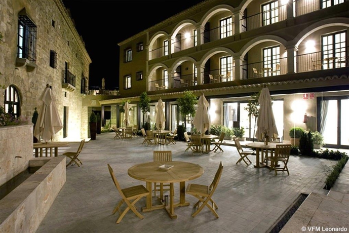 Hotel Palacio De Mengibar