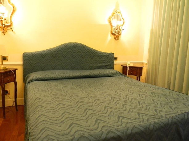 Hotel Pantalon