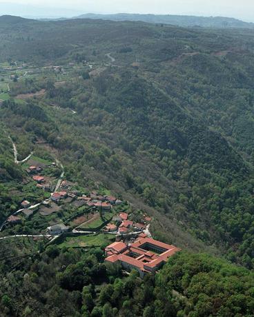 Hotel Parador De Santo Estevo
