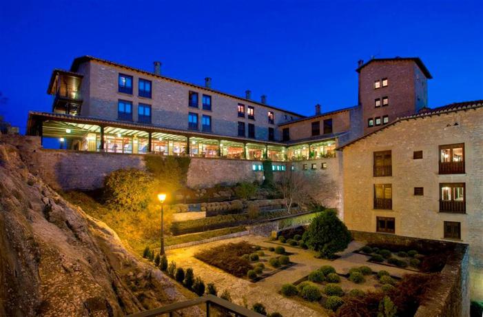 Hotel Parador Del Rey Católico