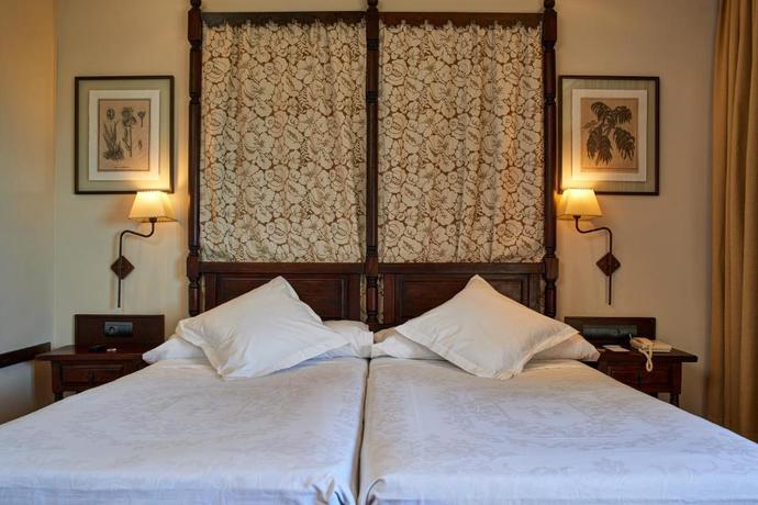Hotel Parador Del Rey Católico
