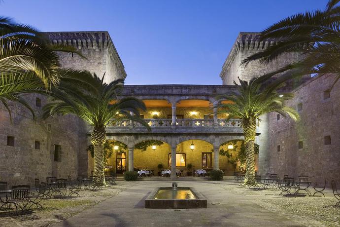 Hotel Parador Jarandilla De La Vera
