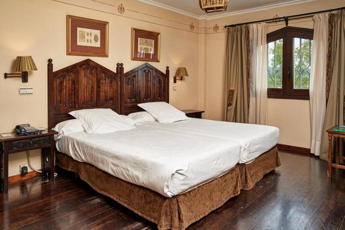 Hotel Parador Oliete