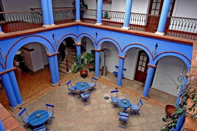 Hotel Parador Santa Maria La Real