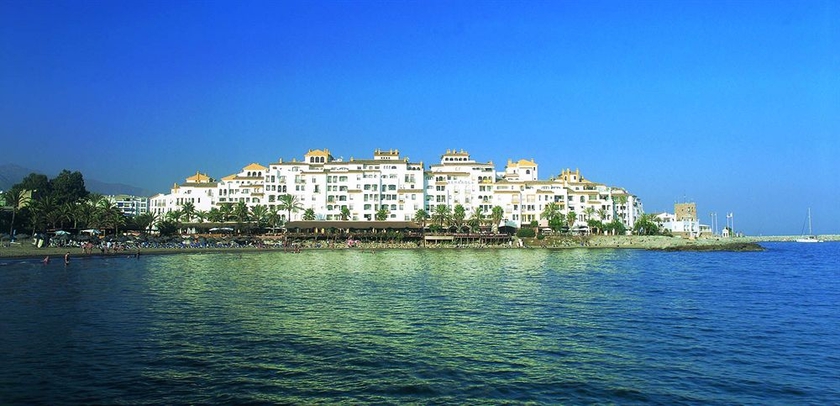 Hotel Park Plaza Suites