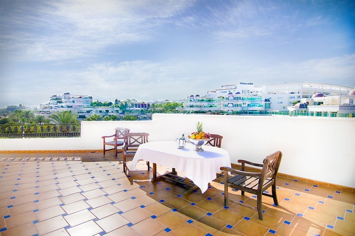 Hotel Park Plaza Suites