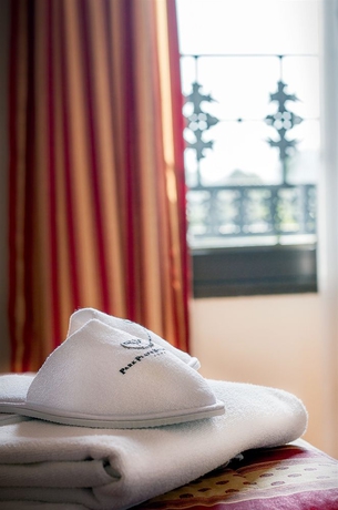 Hotel Park Plaza Suites