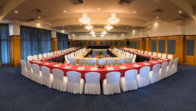 Hotel Park Village Resort