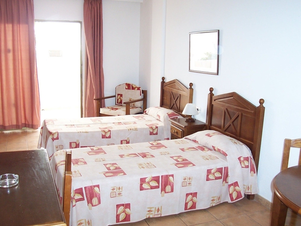 Hotel Parque Cattleya