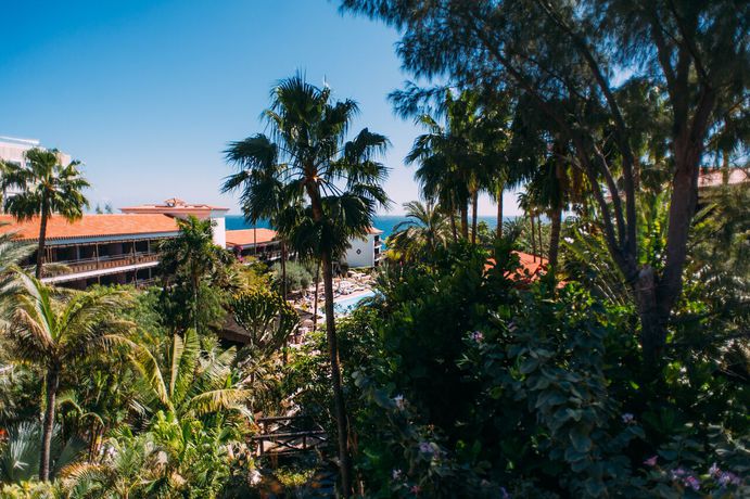 Hotel Parque Tropical