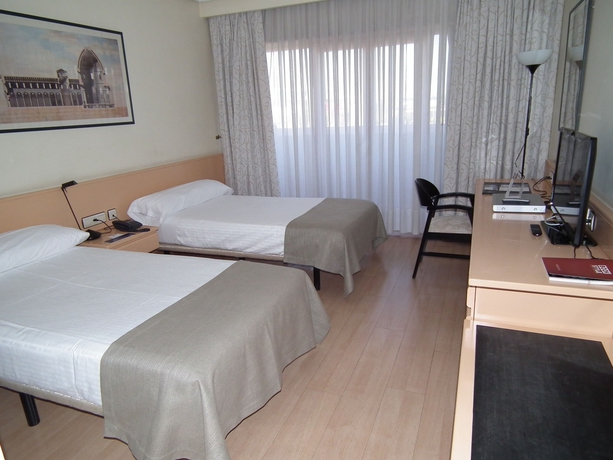 HOTEL PARQUESUR hotel parquesur: