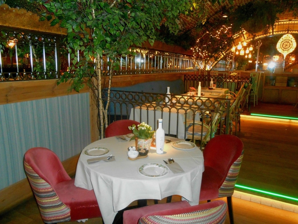 Hotel Petit Palace Art Gallery