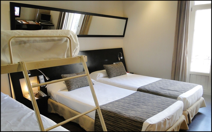 Hotel Petit Palace Germanias