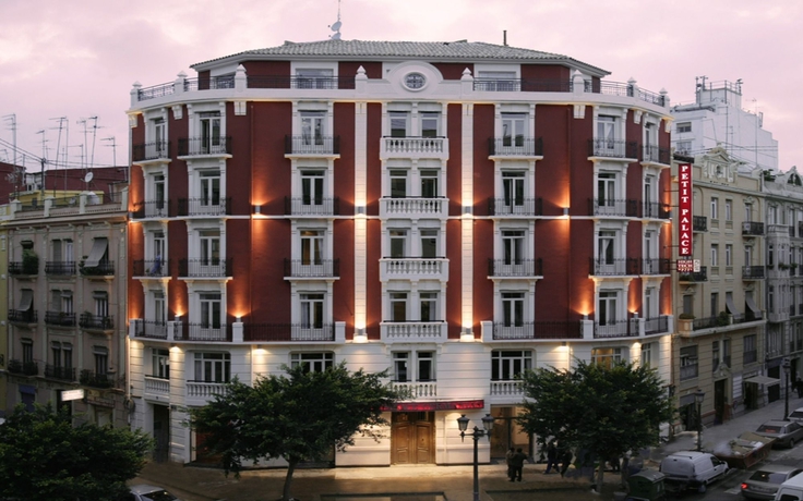 Hotel Petit Palace Germanias