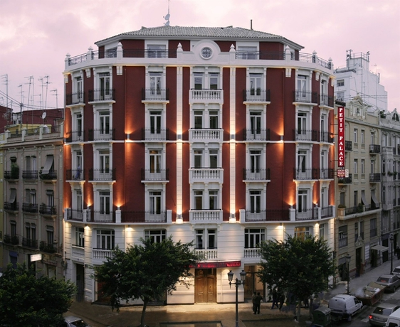 Hotel Petit Palace Germanias