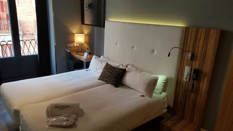 Hotel Petit Palace Tres Cruces