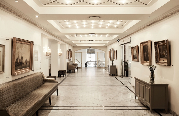 Hotel Phoenix