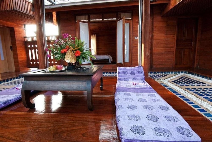Hotel Phowadol Resort And Spa