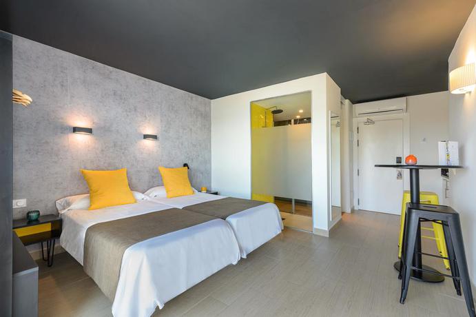 Hotel Playa Sol - II