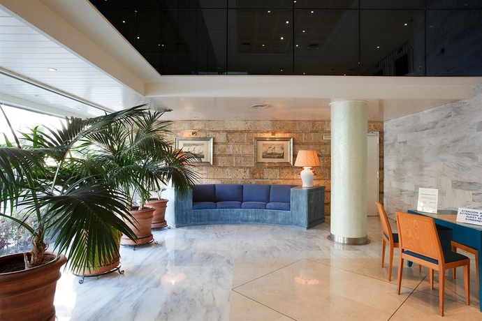 Hotel Playa Victoria