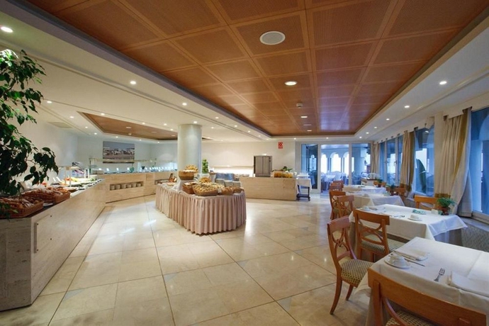 Hotel Playa Victoria
