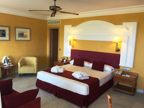 Hotel Playacartaya Spa