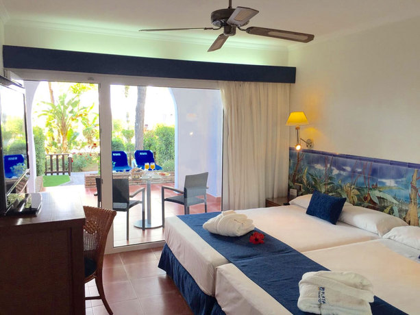 Hotel Playacartaya Spa
