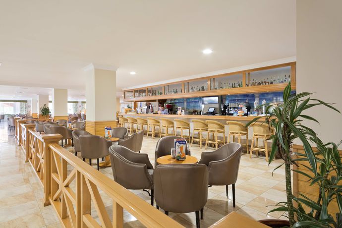 Hotel Playaluna Hotel
