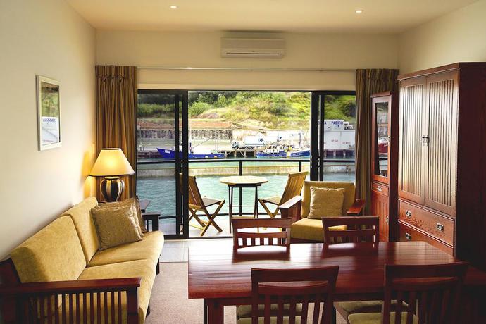 Hotel Portside